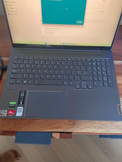 Lenovo