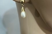 gold pearl earrings