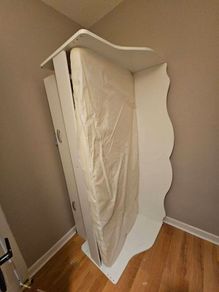 junior bed with thin matress and pull out lower bed