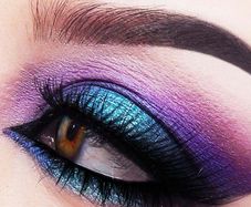 For Mesmerising Look - Eyeshadow Palette with a Free Applicator + other makeup available