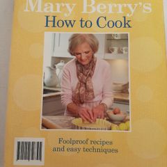 Mary Berry how to cook book