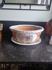 Oriental style  planter