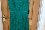 Stunning Adrianna Papell designer dress jade green