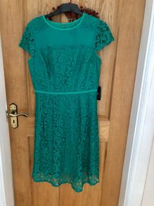 Stunning Adrianna Papell designer dress jade green