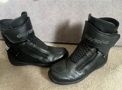 Daytona Arrow Vent GTX Gore-Tex boot (short shaft).