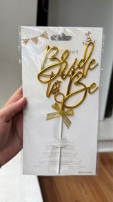 Cake topper