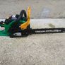 petrol chainsaw Image 2