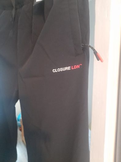 New closure London bottoms medium