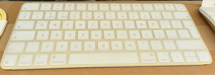 Apple Magic Keyboard (A3118) - with Touch ID - for Mac Models Silicon (QWERTY English) Yellow / Gold (Original/ Brand New)