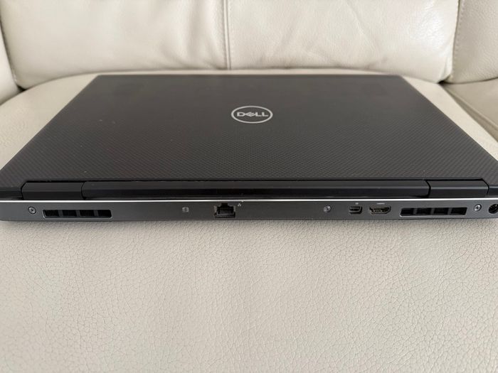 Dell Precision 7530 I7/16gb/256ssd/nvidia/win11