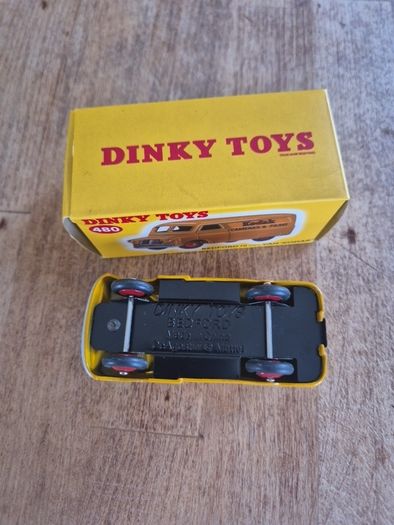Collectors Dinky Van