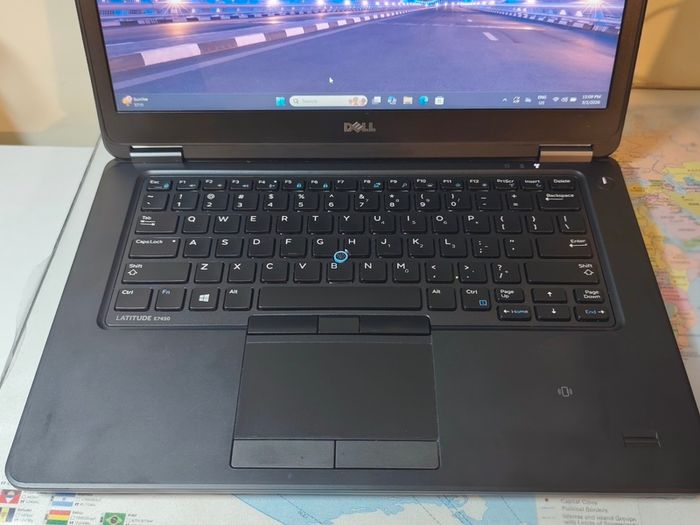Dell Latitude 14 E7450 i7 5th gen 16/256GB SSD Ultrabook Laptop