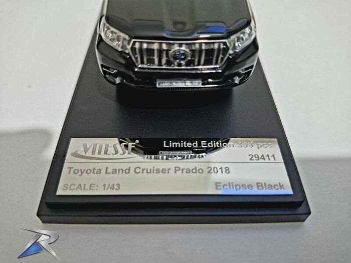 1:43 Toyota Land Cruiser Prado -Black