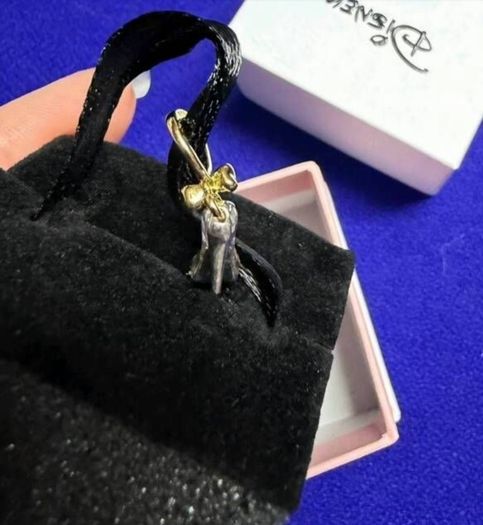 Pandora Disney Limited Edition 2026 Gold P Cinderella Slipper Charm