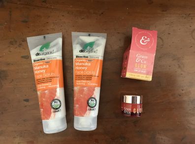 Face wash + lipstick