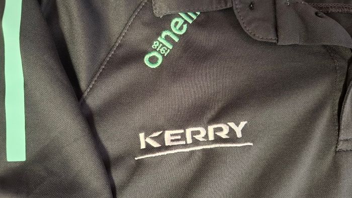 Kerry GAA O'Neills Gaelic Football Jersey (Adult Large) FREE POST