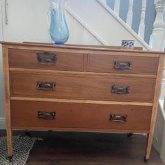 Chest of drawers