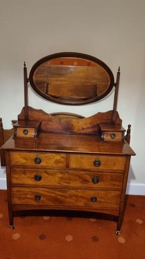 Antique Edwardian Mahogany Dressing Table / Vanity Chest of Drawers
