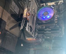 Full Mid-Range Gaming Pc Setup