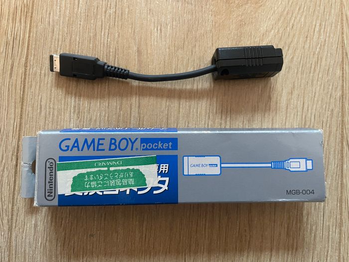 Perfect Xmas Gift Nintendo Gameboy Link Cable Adapter MGB-004 Boxed