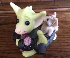 Whimsical World of Pocket Dragons " I'll be the Groom "1995 small ornament