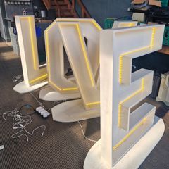 DJ Party letters