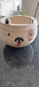 Bulldog plant pot