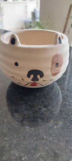 Bulldog plant pot