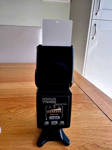 Yongnuo universal speed light