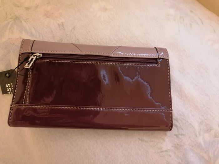 GUESS Genuine Wallet NWT