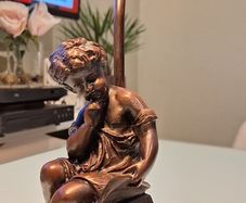 Table lamp