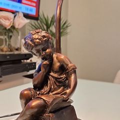 Table lamp