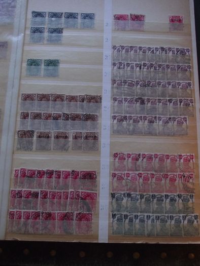 A nice collection of Stamps from India, presented in the stock book