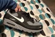 mens Nike runners size 9