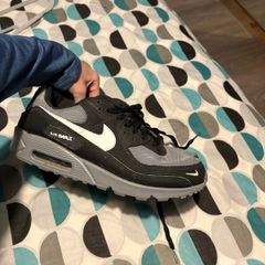 mens Nike runners size 9