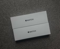 Apple Watch Series SE 3 40mm/44mm Brand New Sealed