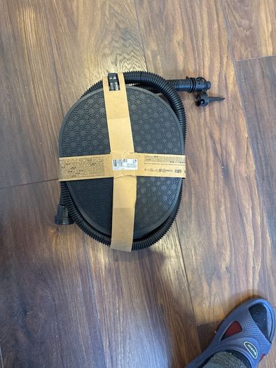 Foot pump (brand new)
