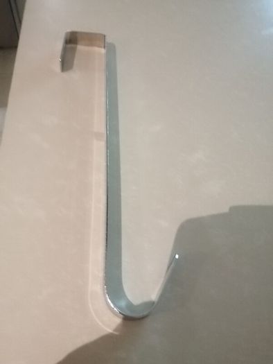Wreath holder for door