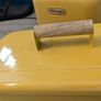 Mustard yellow 4 slice toaster and bread bin Image 10