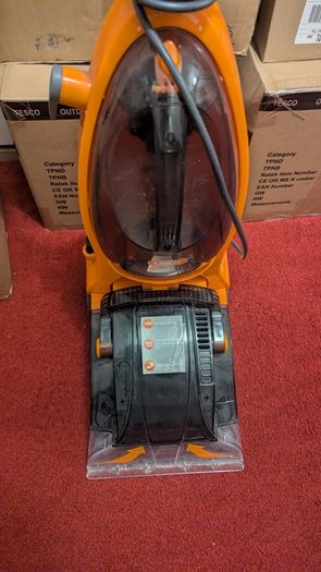 Carpet cleaner