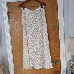 Savida  Ivory  White Skirt.   S. 16. New- No Tag.