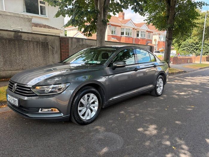 172 Volkswagen Passat 1.4 tsi blue motion