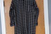 Lilly White Shirt  Dress Or Long Blouse.    S.S/M 12
