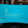 Samsung Odyssey G7 32INCH Curved Gaming Monitor Broken) Image 3