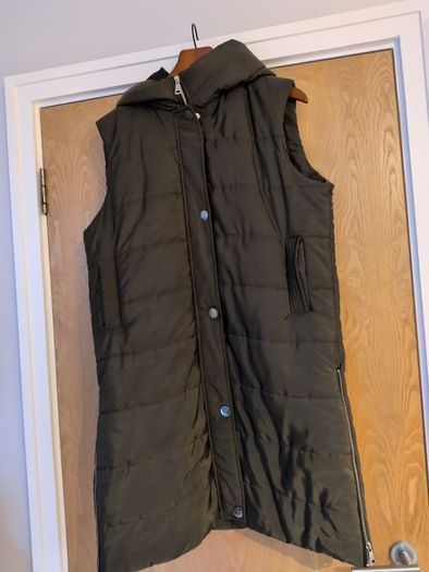 Marc Angelo Long Padded Gilet With A Hood. S. Large - 16.