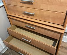 chest of drawers