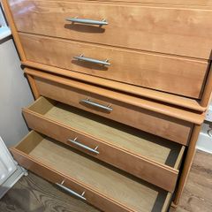 chest of drawers