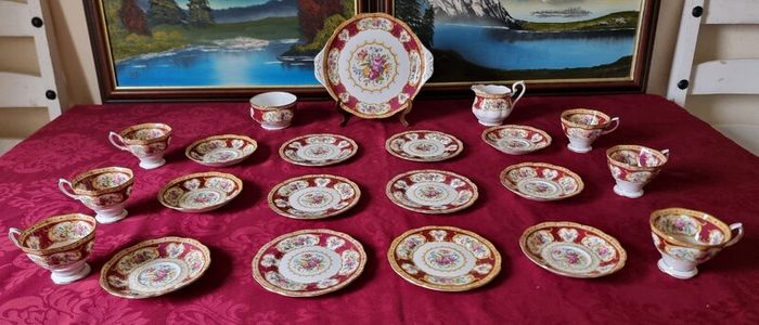 Antique 21 Piece Royal Albert Lady Hamilton Bone China Tea Set For 6 Person Setting Made In England
