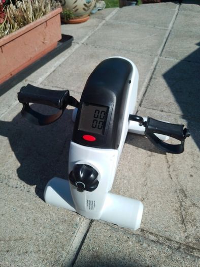 Crane Under Table Exercise Portable Peddle Machine