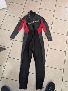 Alder wetsuit adult small